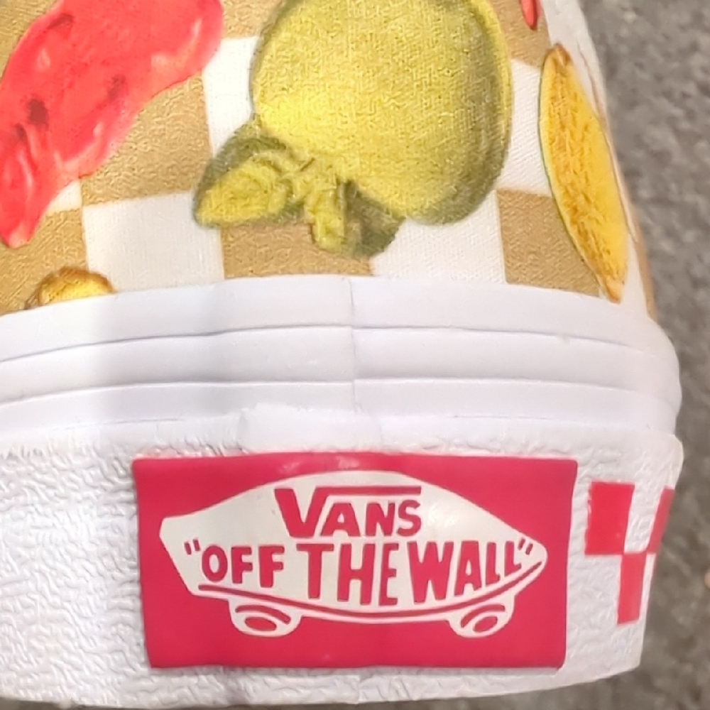 Vans White and Red Slip-On Sneakers with Elastic Panels - Picture 4 of 7